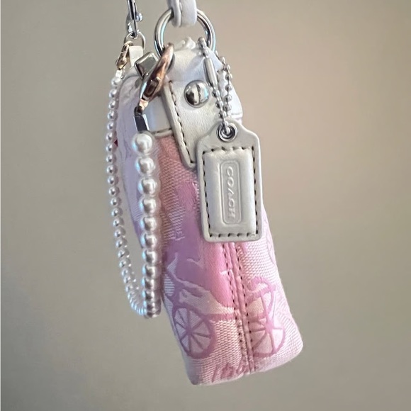 Coach Pink and White Shoulder Bag - Picture 3 of 9